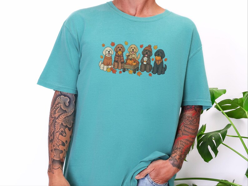 Camiseta de otoño para labradoodles, regalo para amantes de los perros en otoño, sudadera acogedora de la temporada de calabazas, camiseta para mamás de labradoodles imagen 3