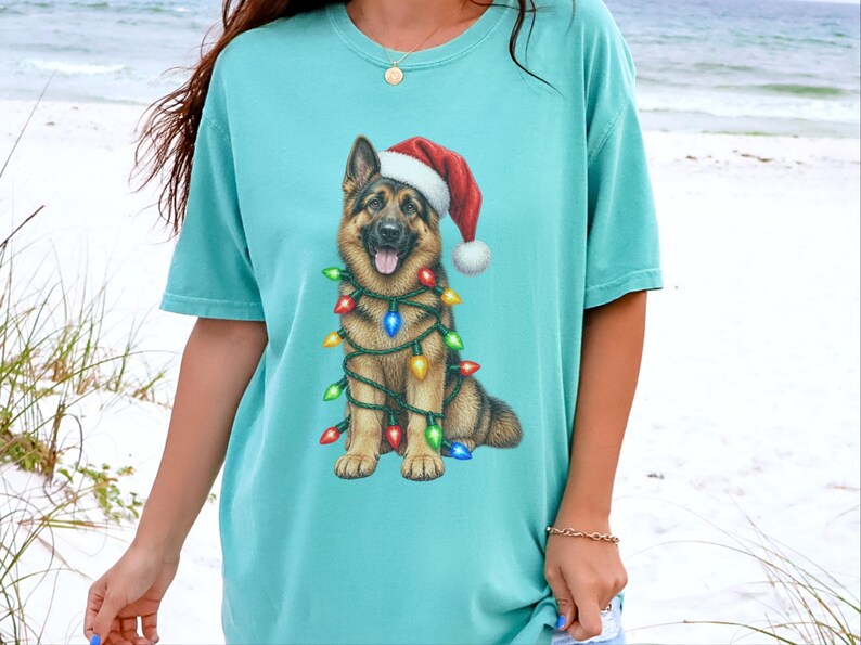 Camiseta navideña de pastor alemán, regalo navideño para perros, sudadera para mamás de pastor alemán, camiseta con luces navideñas, regalo para dueños de perros imagen 6