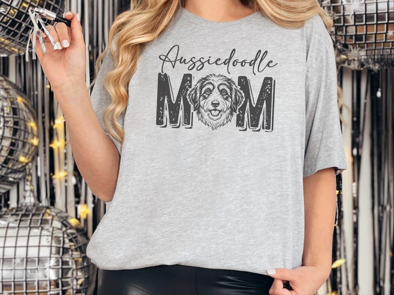 Camiseta de mamá de Aussiedoodle, camiseta de Doodle Mama, regalo personalizado para amantes de los perros, camiseta divertida para amantes del Aussie Doodle, camiseta de Doodle Mama imagen 3