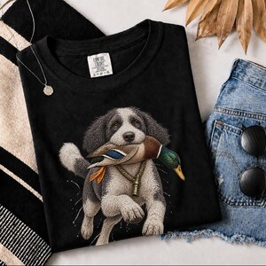 Sheepadoodle-Shirt, Geschenk für Entenjäger, Wasservogeljäger-Shirt, Sheepadoodle-Papa, Jagdhund-Kunst, Outdoor-Jagd-Shirt Bild 7