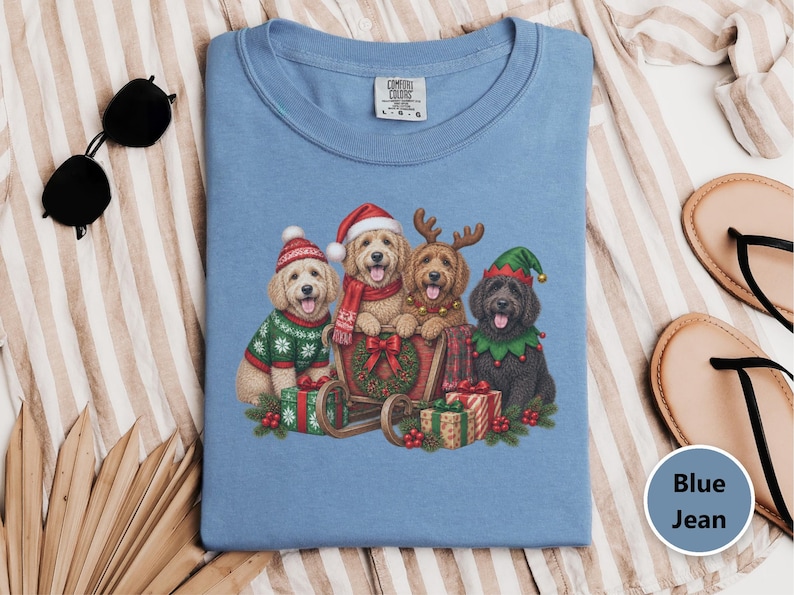 Goldendoodle Christmas Shirt, Holiday Dog Lover Gift, Festive Puppy Sweatshirt, Winter Doodle Tee afbeelding 1