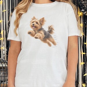 Koszulka dla psa Yorkie, prezent dla mamy Yorkie, koszulka Yorkshire Terrier, koszulka Flying Yorkie, prezent dla psa Agility, prezent dla właściciela małego psa zdjęcie 7