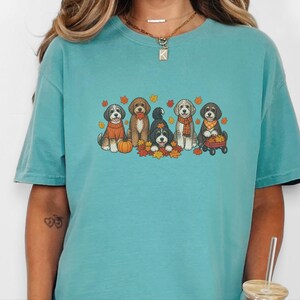 Aussiedoodle-Herbstshirt, Herbst-Hundeshirt, Geschenk für Doodle-Mamas, Kürbis-Shirt, Thanksgiving-Hundeshirt, Geschenk für Hundeliebhaber Bild 10