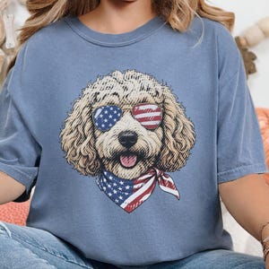 Comfort Colors Patriotic Maltipoo Dog Mom Shirt, 4th of July American Dog Lover Tee, USA Independence Day Maltipoo Owner T-Shirt imagen 3