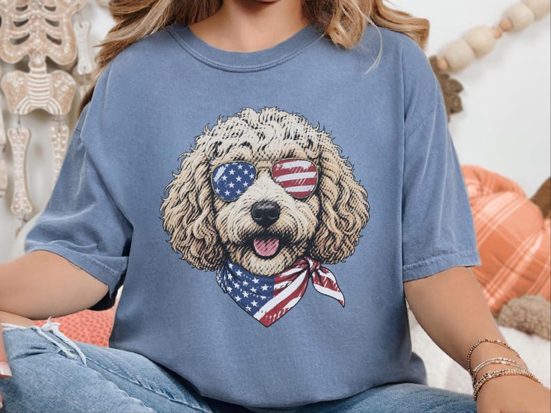 Comfort Colors Patriotic Maltipoo Dog Mom Shirt, 4th of July American Dog Lover Tee, USA Independence Day Maltipoo Owner T-Shirt imagen 3