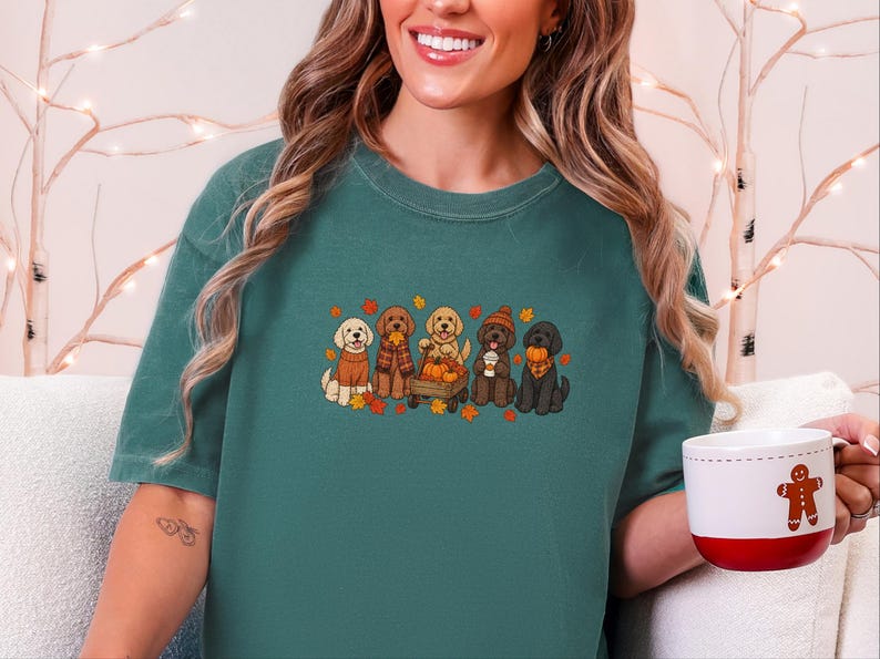 Camiseta de otoño para labradoodles, regalo para amantes de los perros en otoño, sudadera acogedora de la temporada de calabazas, camiseta para mamás de labradoodles imagen 7