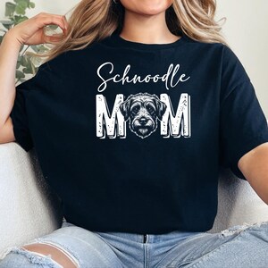 Camiseta Comfort Colors para amantes de los Schnoodle, camiseta para mamás de Schnoodle, sudadera de cuello redondo a la moda para mamás de perros, estampado retro de perros, regalo único para dueños de perros, regalos para amantes de los Schnoodle imagen 5