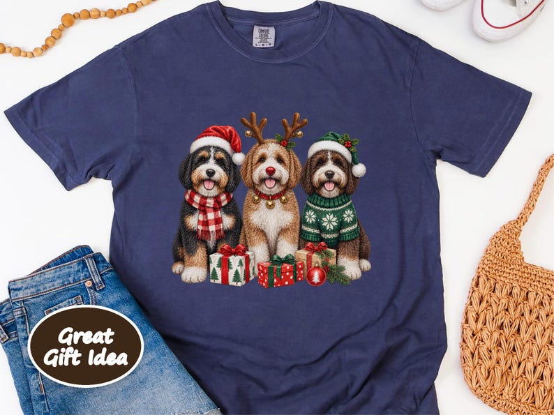 Bernedoodle Christmas Sweatshirt, Festive Dog Crewneck, Christmas Bernedoodle Gift, Holiday Dog Lover Shirt, Winter Puppy Sweatshirt afbeelding 8