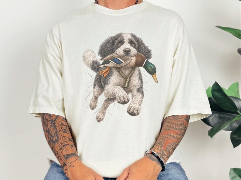 Sheepadoodle-Shirt, Geschenk für Entenjäger, Wasservogeljäger-Shirt, Sheepadoodle-Papa, Jagdhund-Kunst, Outdoor-Jagd-Shirt Bild 10
