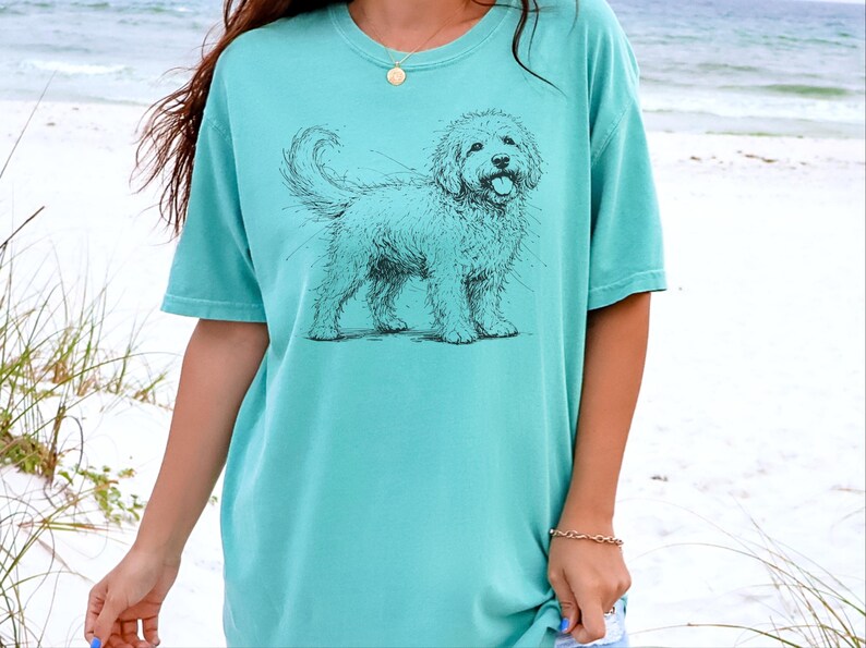 Comfort Colors Goldendoodle hondenshirt, Goldendoodle schets T-shirt, cadeau voor Goldendoodle mama en papa, handgetekend portret van een huisdiereigenaar afbeelding 8