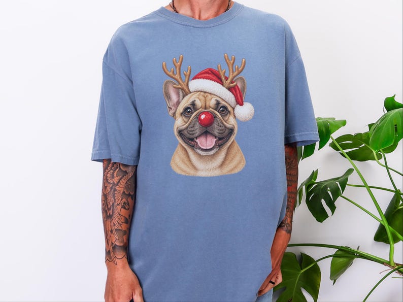 Maglietta natalizia con bulldog francese, regalo per la mamma di un cane per le feste, felpa festiva con bulldog francese, maglietta natalizia con cucciolo, per gli amanti del bulldog francese immagine 5