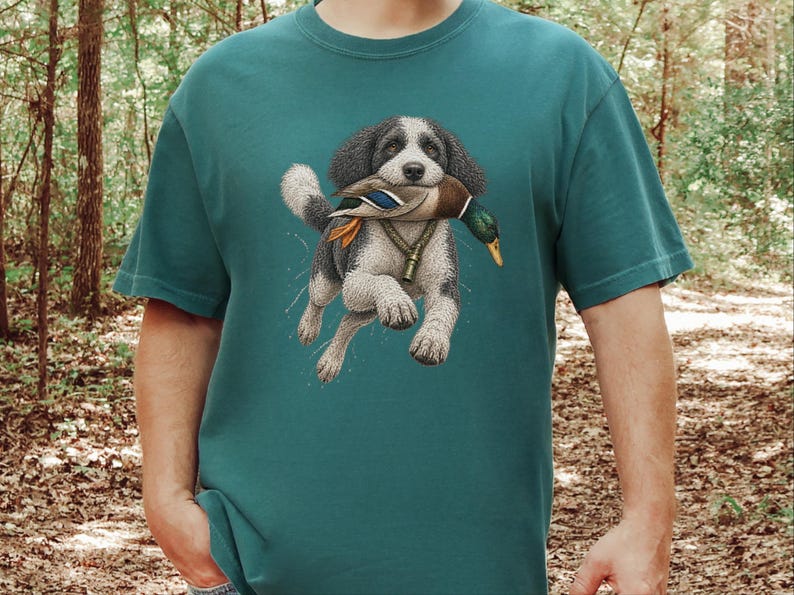 Sheepadoodle-Shirt, Geschenk für Entenjäger, Wasservogeljäger-Shirt, Sheepadoodle-Papa, Jagdhund-Kunst, Outdoor-Jagd-Shirt Bild 8
