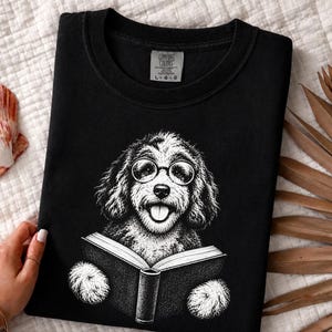 Maglietta per cani amanti dei libri, maglietta per amanti dei cani e dei libri, regalo per la mamma di un Aussiedoodle, maglietta per Aussiedoodle che legge, regalo per topi di biblioteca immagine 7