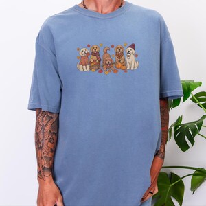 Herbst-Shirt mit Golden-Retriever-Motiv, Geschenk für Hundeliebhaber im Herbst, T-Shirt für Golden-Retriever-Mama, Sweatshirt mit Kürbismotiv, Kuschelige Kleidung für Welpen im Herbst Bild 7