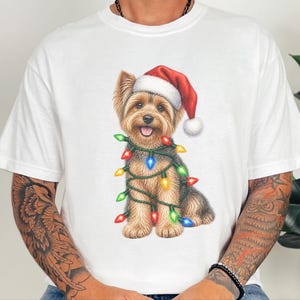 T-shirt de Noël Yorkshire Terrier, Cadeau de Noël Yorkshire Terrier, T-shirt de Noël pour chien, T-shirt Yorkshire Terrier, T-shirt pour chien avec bonnet de Père Noël, Cadeau pour amoureux des Yorkshire Terriers image 3