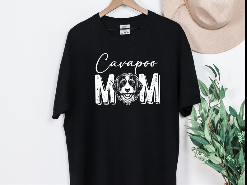 Camiseta Comfort Colors Cavapoo Mom, Camiseta Cavapoo, Camiseta de moda para mamás de perros, Camiseta Doodle Mama Poodle Mix de algodón suave, talla grande y personalizada imagen 7