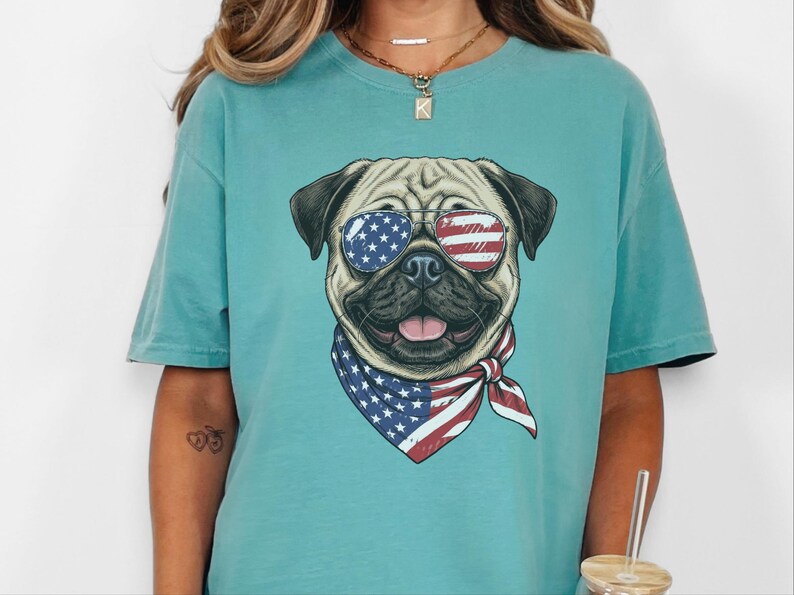 Comfort Colors Patriotisch Hondenshirt, Grappige Mopshond Sweatshirt, Patriotisch T-shirt met Amerikaanse Vlag en Mopshond, Shirt voor de Amerikaanse Onafhankelijkheidsdag (4 juli) afbeelding 9