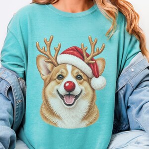 Sudadera navideña de Corgi, camiseta festiva navideña para perros, regalo navideño para dueños de perros, sudadera de cuello redondo para mamás de Corgi imagen 8