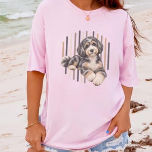 Aussiedoodle shirt, Aussiedoodle cadeau, shirt voor hondenmoeder, driekleurig puppy shirt, shirt voor doodle-liefhebbers, cadeau voor hondeneigenaar afbeelding 3