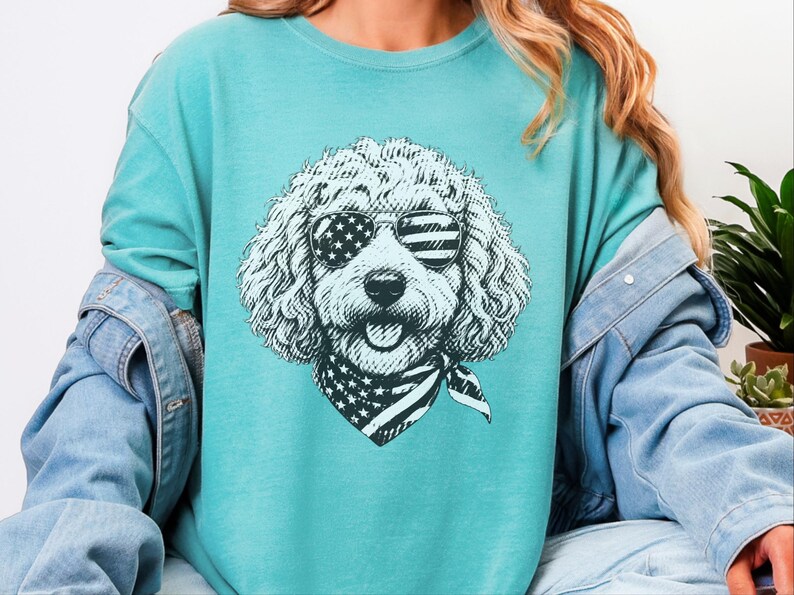 T-shirt Comfort Colors Goldendoodle patriotique, T-shirt Doodle pour la fête de l'Indépendance du 4 juillet, Haut pour propriétaire de chien rouge, blanc et bleu aux couleurs américaines image 3