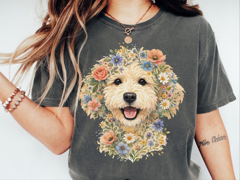 Comfort Colors Doodle Dog Gift, Golden Doodle Floral Tee, Watercolor Dog Art, Goldendoodle Owner Gift, Spring Summer, Goldendoodle Print immagine 4