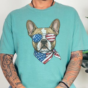 Comfort Colors Patriotic French Bulldog Sunglasses Shirt, Independence Day Anniversary Frenchie Dog Dad Tee, Patriotic Dog Gift immagine 10