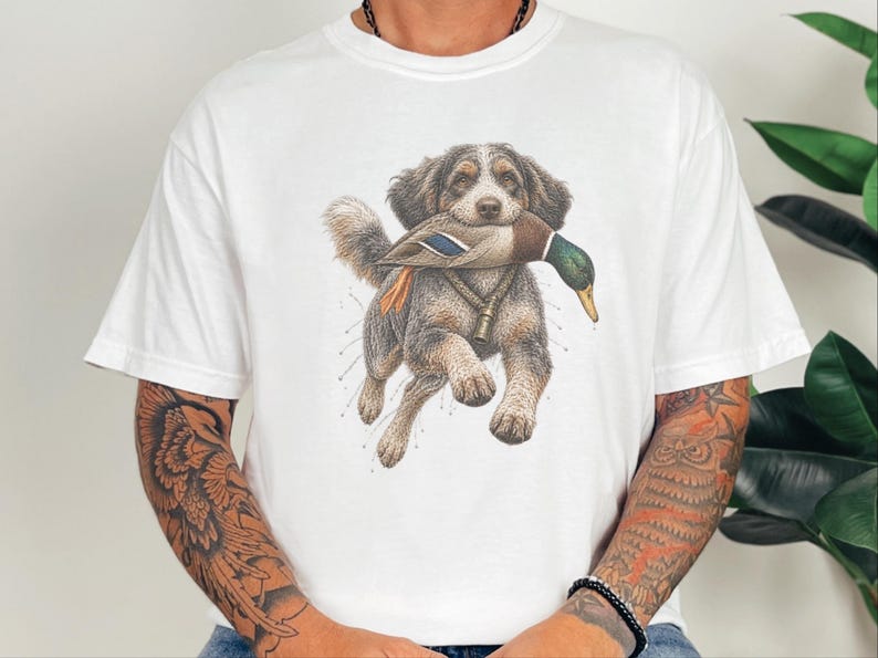 Aussiedoodle T-shirt voor de eendenjacht, cadeau voor watervogeljagers, retro natuur T-shirt, T-shirt voor eendenjagers afbeelding 9