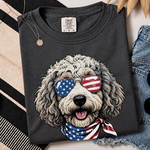 Comfort Colors Sheepadoodle Patriotic Sweatshirt, Independence Day Goldendoodle Sweatshirt, Fourth of July Sheepadoodle Shirt immagine 2
