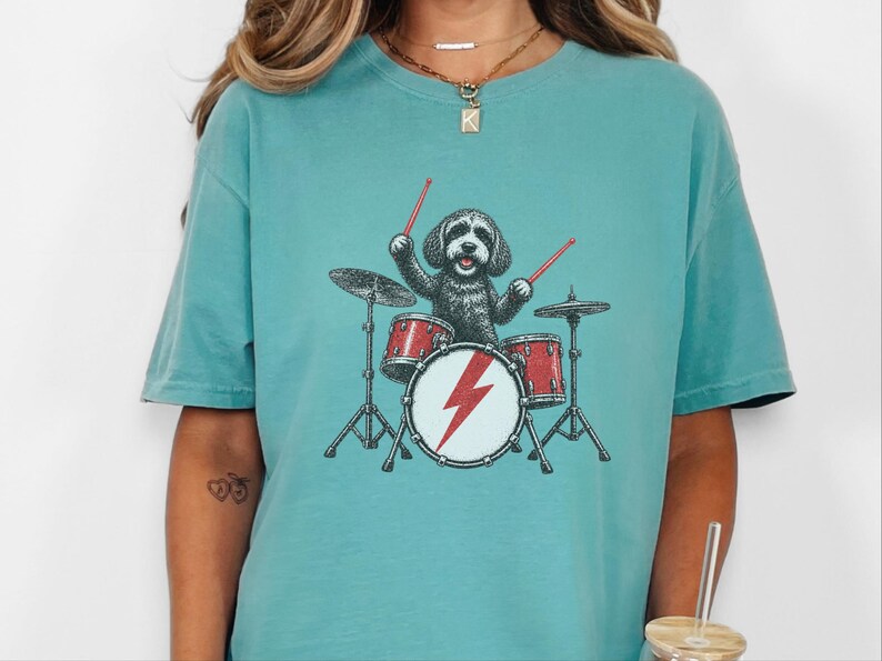 Camiseta de baterista Cockapoo, presente para amante de rock, camiseta de bateria, presente para pai de Cockapoo, camiseta de músico de rock imagem 7