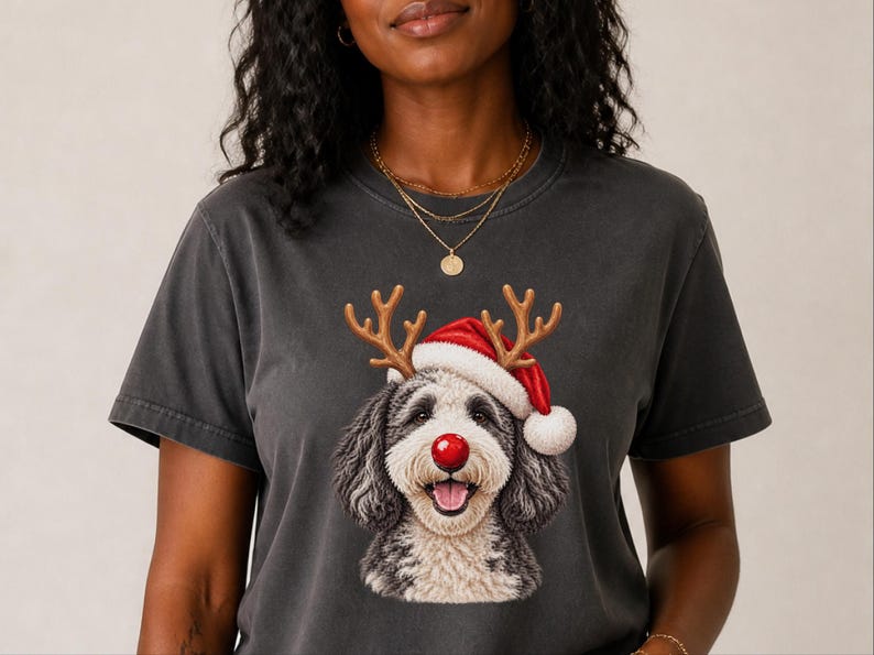 Camiseta navideña para Sheepadoodle, sudadera navideña para perros, regalo para dueños de Sheepadoodle, conjunto navideño para perros. imagen 5