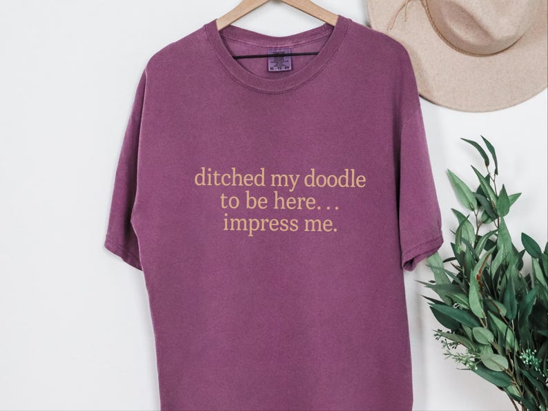 Camiseta para mamás de perros Doodle, regalo para dueños de perros Doodle, camiseta divertida para amantes de los perros, camiseta sarcástica para padres de mascotas. imagen 5