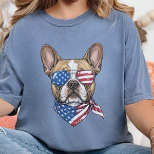 Comfort Colors Patriotic French Bulldog Sunglasses Shirt, Independence Day Anniversary Frenchie Dog Dad Tee, Patriotic Dog Gift immagine 2