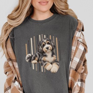 Aussiedoodle shirt, Aussiedoodle cadeau, shirt voor hondenmoeder, driekleurig puppy shirt, shirt voor doodle-liefhebbers, cadeau voor hondeneigenaar afbeelding 8