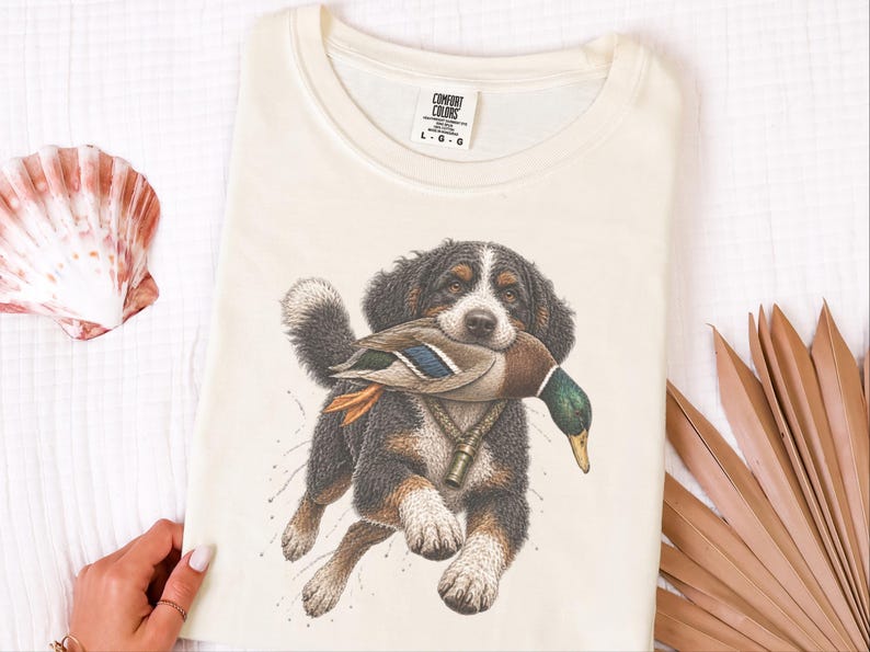 Bernedoodle jachtshirt, cadeau voor watervogeljager, shirt voor eendenjacht, T-shirt voor sportieve honden, cadeau voor Bernedoodle-eigenaar afbeelding 1
