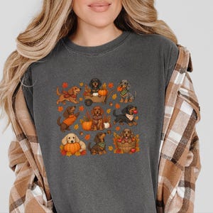 Fall Dachshund Shirt, Autumn Dog Lover Gift, Doxie Mom Tee, Cute Wiener Dog Shirt, Pumpkin Pet Lover Top imagen 10