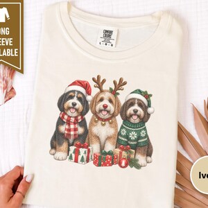 Bernedoodle Christmas Sweatshirt, Festive Dog Crewneck, Christmas Bernedoodle Gift, Holiday Dog Lover Shirt, Winter Puppy Sweatshirt afbeelding 5