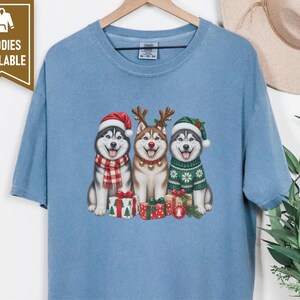 Husky Christmas Sweatshirt, Siberian Husky Holiday Gift, Dog Lover Winter Shirt, Festive Puppy Crewneck, Husky Mom Present image 6