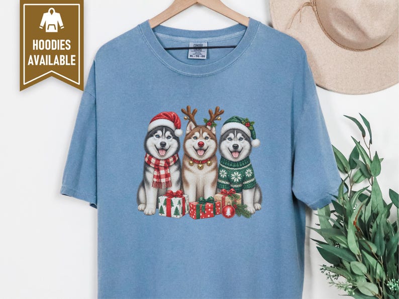 Husky Christmas Sweatshirt, Siberian Husky Holiday Gift, Dog Lover Winter Shirt, Festive Puppy Crewneck, Husky Mom Present image 6