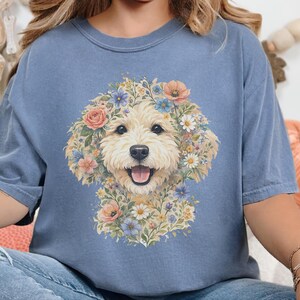 Comfort Colors Doodle Dog Gift, Golden Doodle Floral Tee, Watercolor Dog Art, Goldendoodle Owner Gift, Spring Summer, Goldendoodle Print immagine 5