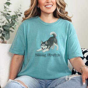 Comfort Colors Husky-Hundeshirt, extra großes Stretch-T-Shirt mit sibirischem Husky-Motiv, lustiges schwarz-weißes Oberteil für Haustierbesitzer, Tier-T-Shirt, lustiges Husky-T-Shirt Bild 8