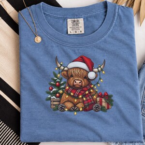 Highland Cow Christmas Shirt, Festive Highland Cow Gift, Christmas Lights Crewneck, Holiday Animal Sweater image 1