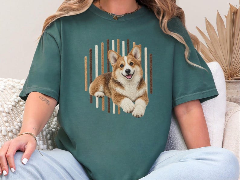 Corgi-shirt, cadeau voor Corgi-moeder, shirt voor Corgi-liefhebbers, T-shirt voor hondenmoeders, Corgi-hondenshirt, Corgi-print T-shirt, cadeau voor puppy-eigenaren afbeelding 2