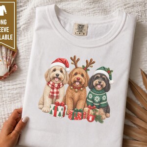 Cockapoo Christmas Sweatshirt, Cockapoo Lover Gift, Holiday Dog Shirt, Christmas Cockapoo Mom Gift afbeelding 6