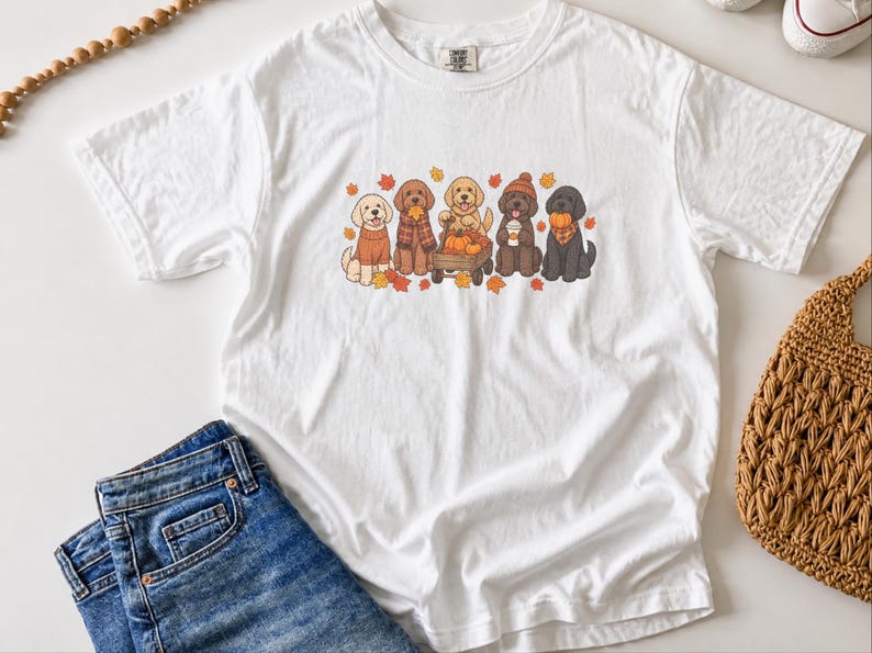 Camiseta de otoño para labradoodles, regalo para amantes de los perros en otoño, sudadera acogedora de la temporada de calabazas, camiseta para mamás de labradoodles imagen 4
