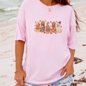 Herbst-Shirt mit Golden-Retriever-Motiv, Geschenk für Hundeliebhaber im Herbst, T-Shirt für Golden-Retriever-Mama, Sweatshirt mit Kürbismotiv, Kuschelige Kleidung für Welpen im Herbst Bild 8