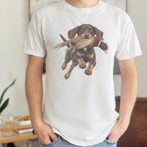 Camiseta de caza de teckel, regalo de caza de faisanes, camiseta de perro salchicha, camiseta de perro de caza de aves, regalo de cazador de tierras altas imagen 10