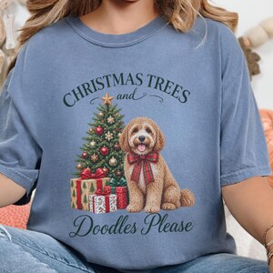 キャバプーのクリスマスシャツ、キャバプーママへのギフト、クリスマスツリーとドゥードル犬をお願いします、ドゥードル犬好きのシャツ、ホリデーペット好きへのギフト 画像 9