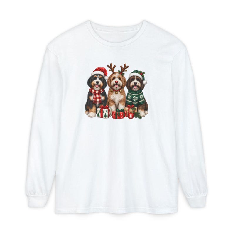 Bernedoodle Christmas Sweatshirt, Festive Dog Crewneck, Christmas Bernedoodle Gift, Holiday Dog Lover Shirt, Winter Puppy Sweatshirt afbeelding 14