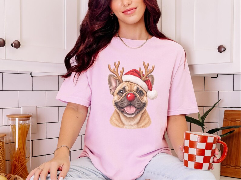 Maglietta natalizia con bulldog francese, regalo per la mamma di un cane per le feste, felpa festiva con bulldog francese, maglietta natalizia con cucciolo, per gli amanti del bulldog francese immagine 4