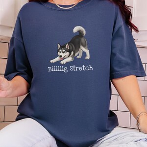 Comfort Colors Husky-Hundeshirt, extra großes Stretch-T-Shirt mit sibirischem Husky-Motiv, lustiges schwarz-weißes Oberteil für Haustierbesitzer, Tier-T-Shirt, lustiges Husky-T-Shirt Bild 3